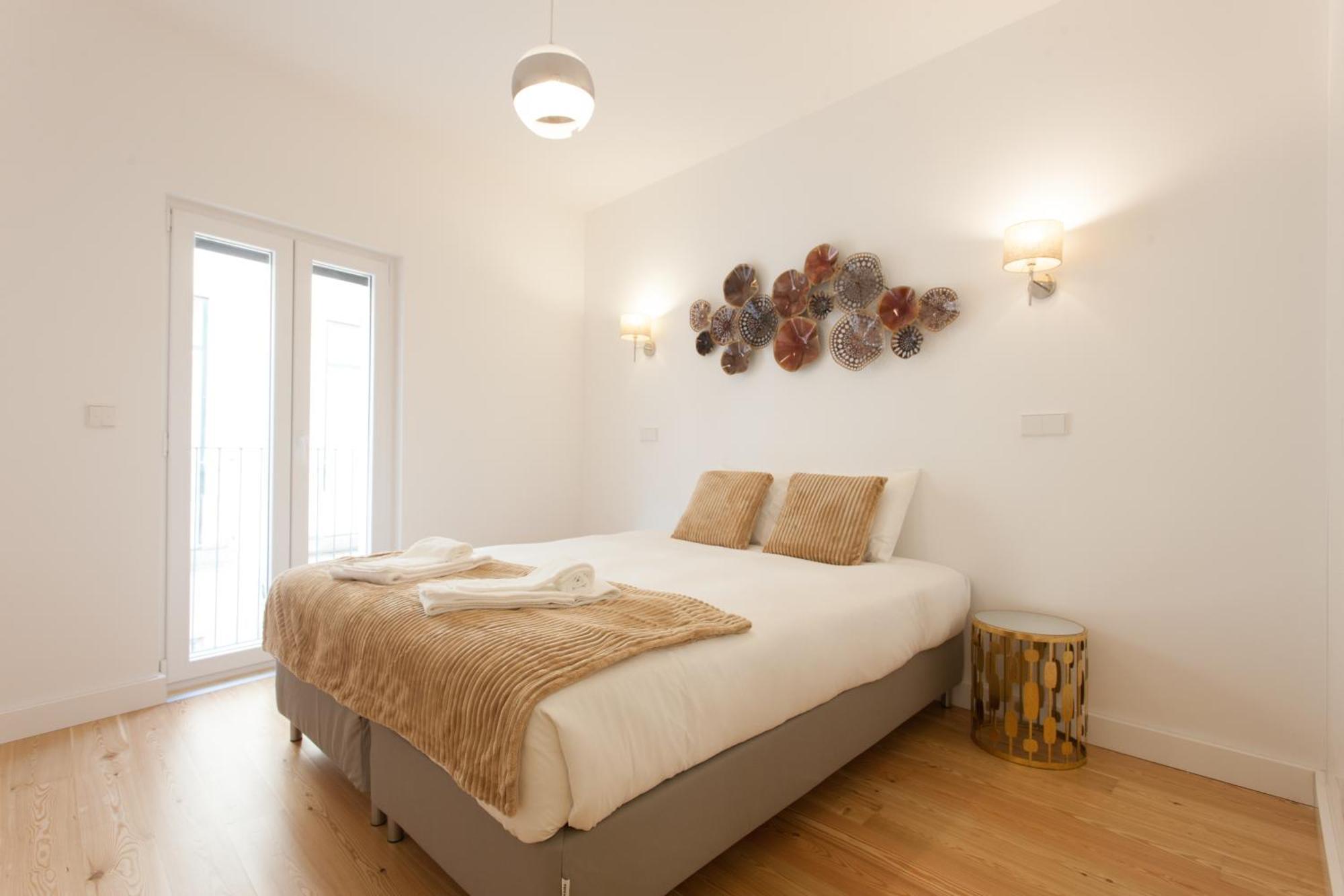 Mouraria Blue Three-Bedroom Apartment W/ Parking - By Lu Holidays ลิสบอน ภายนอก รูปภาพ