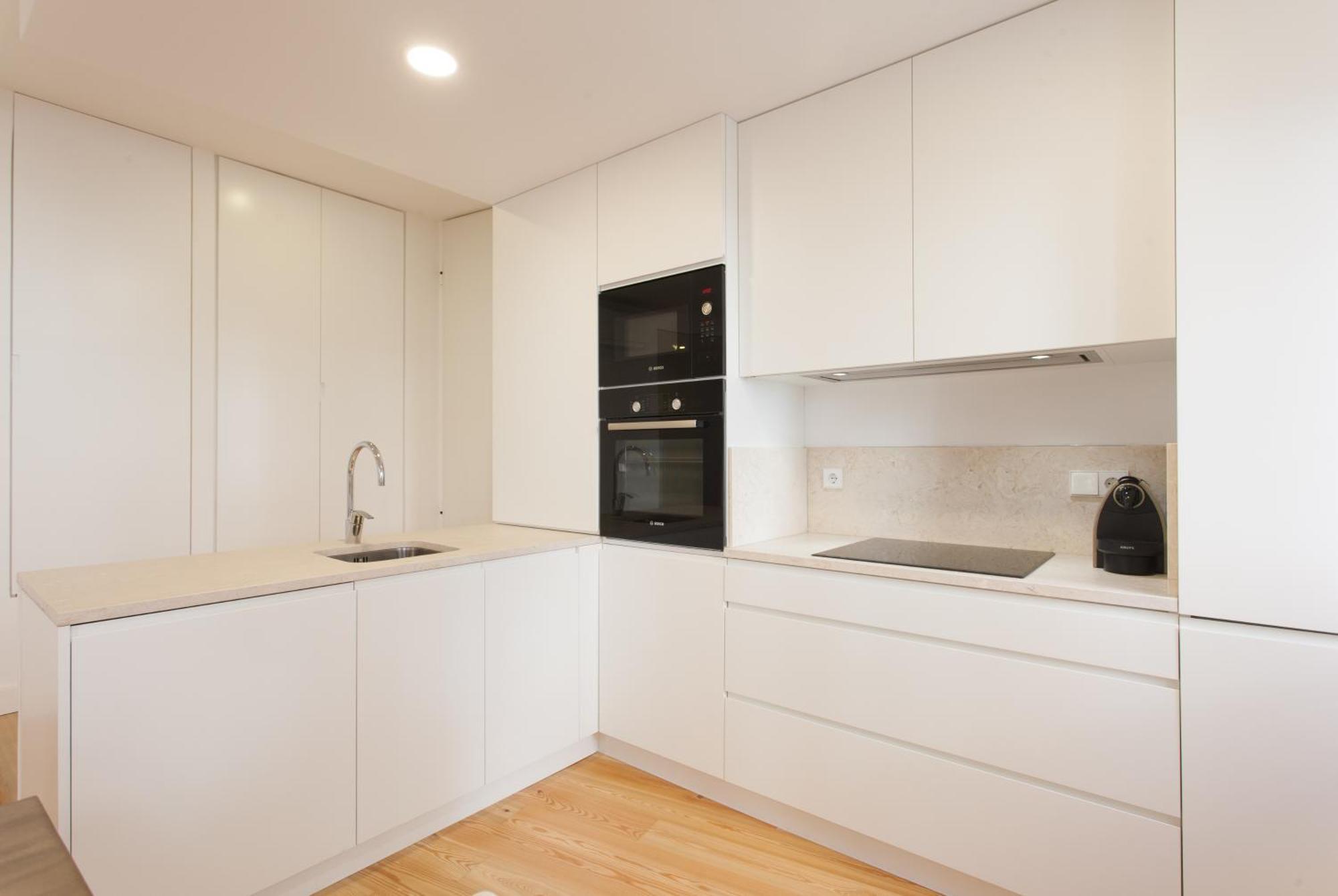 Mouraria Blue Three-Bedroom Apartment W/ Parking - By Lu Holidays ลิสบอน ภายนอก รูปภาพ