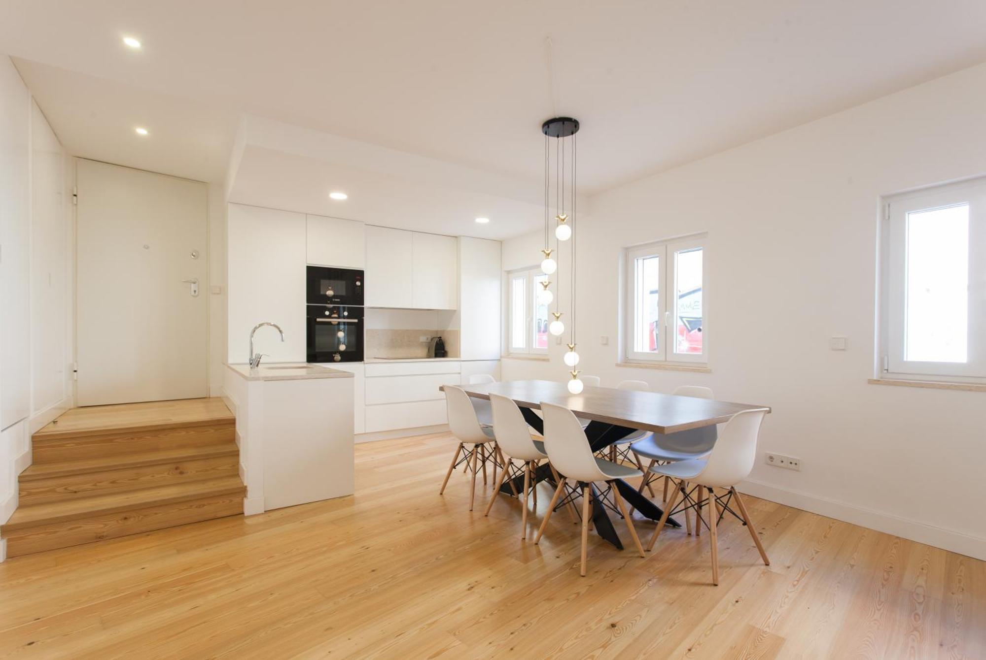Mouraria Blue Three-Bedroom Apartment W/ Parking - By Lu Holidays ลิสบอน ภายนอก รูปภาพ